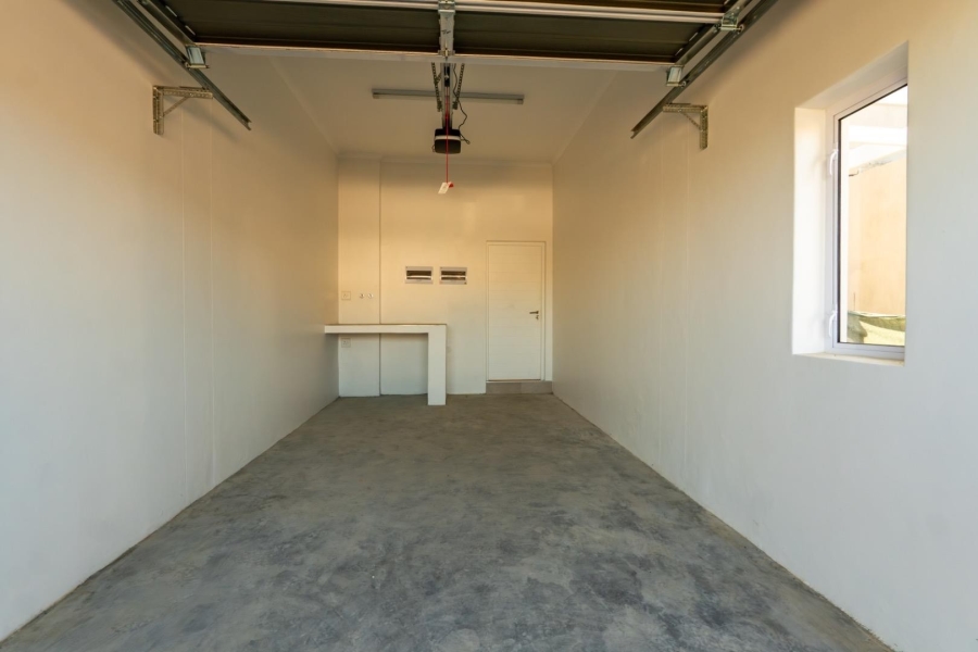To Let 3 Bedroom Property for Rent in Voliere Estate Western Cape